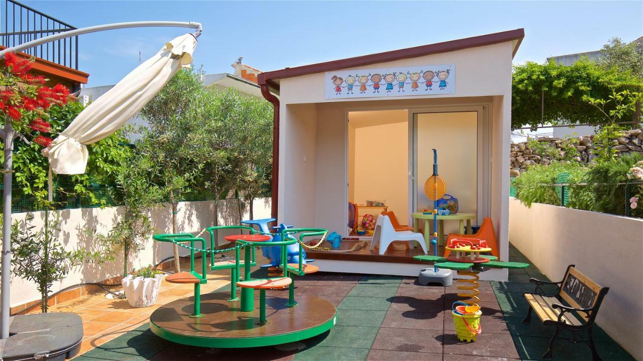 Kalina Deluxe Apartments Jelsa  Kültér fotó